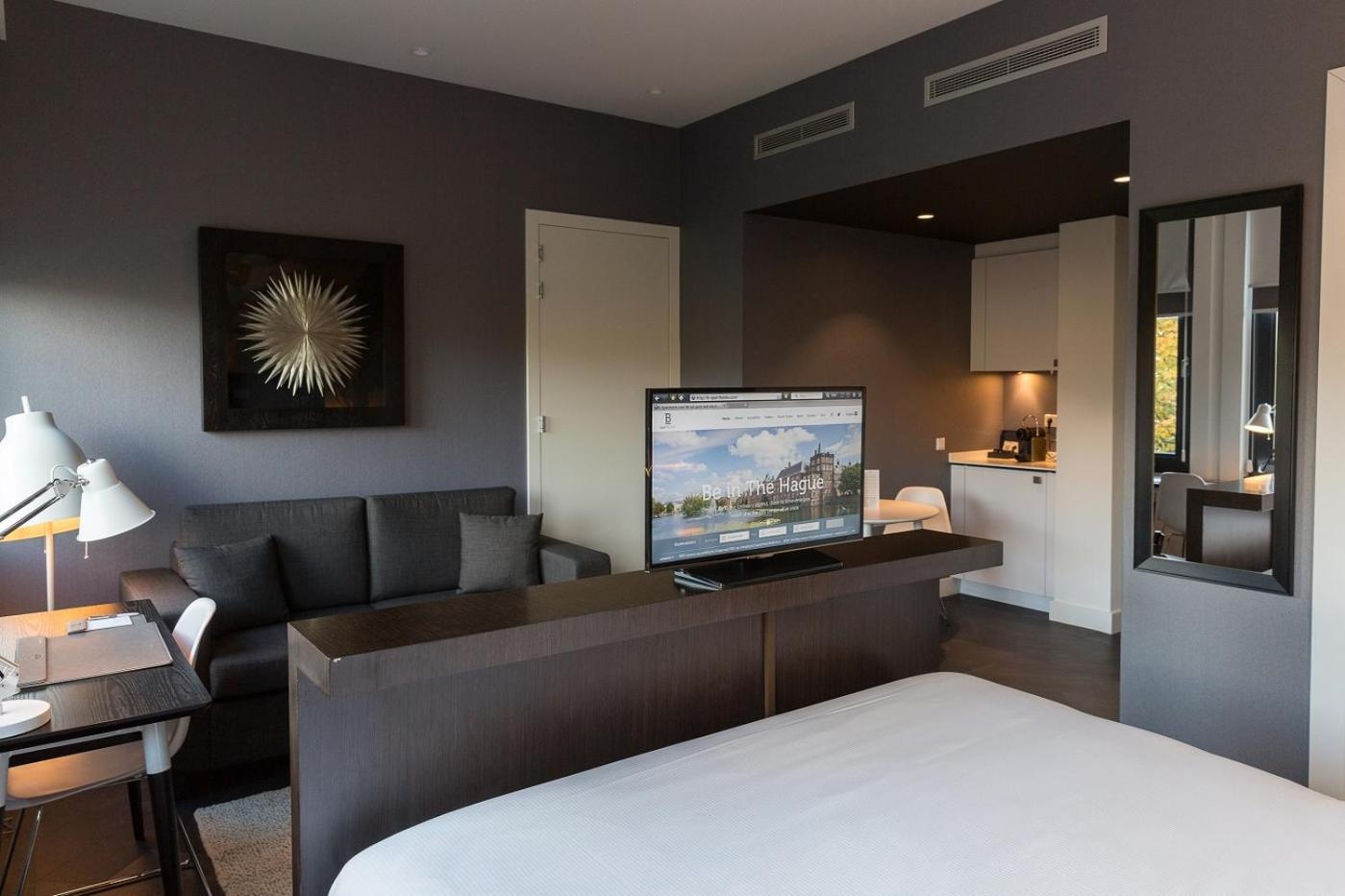 B-Aparthotel Kennedy Хага Екстериор снимка