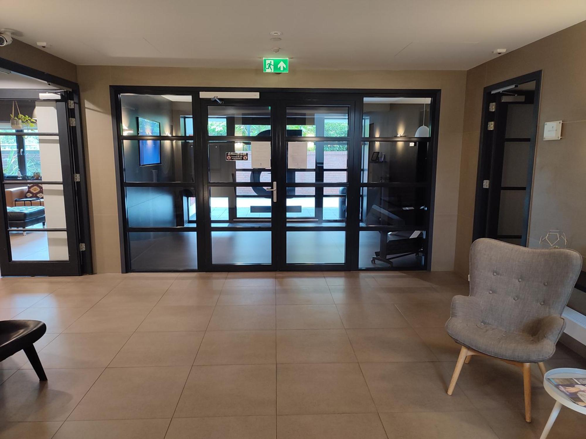 B-Aparthotel Kennedy Хага Екстериор снимка