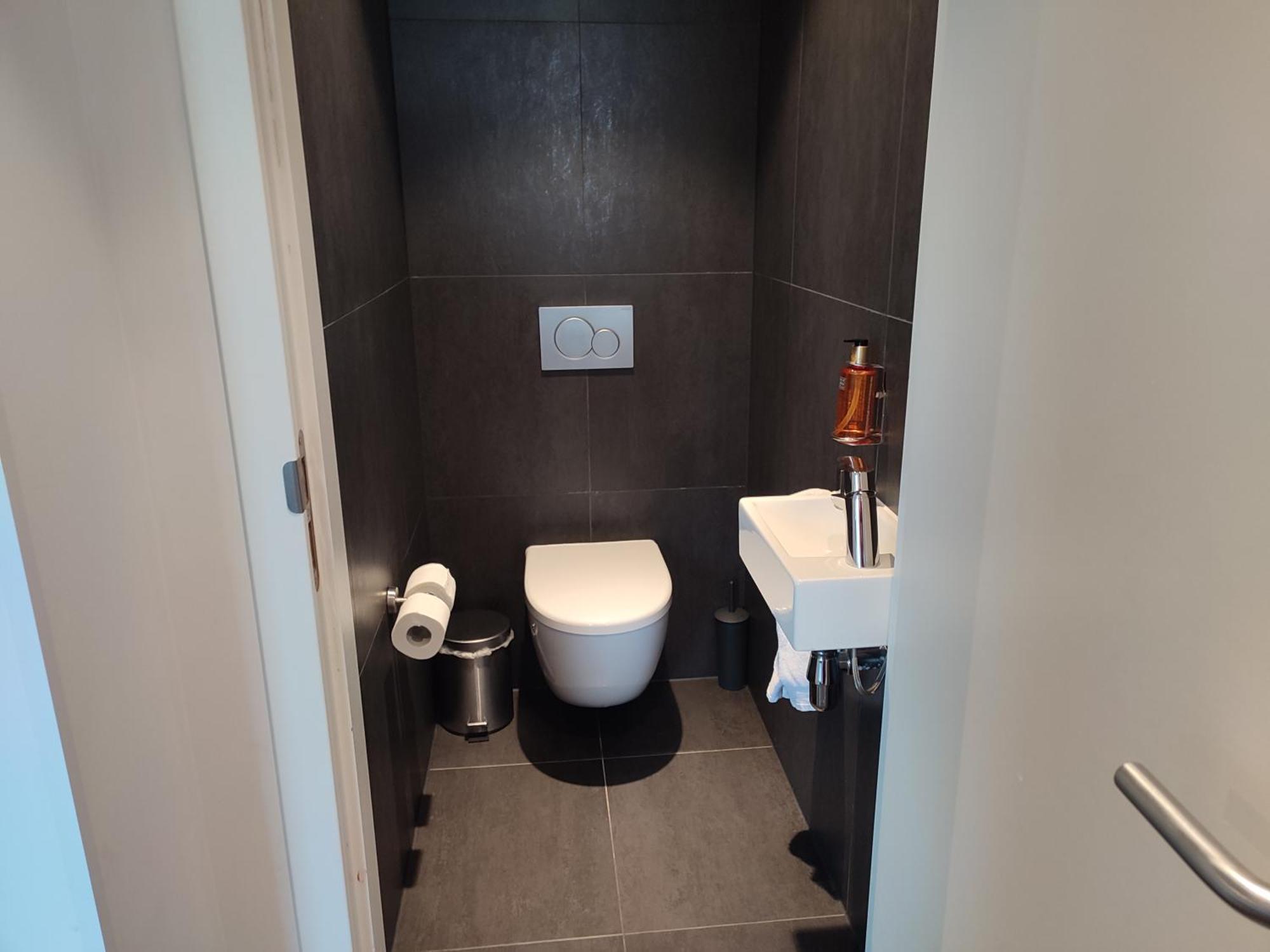 B-Aparthotel Kennedy Хага Екстериор снимка