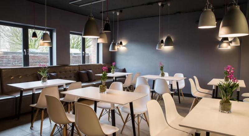 B-Aparthotel Kennedy Хага Екстериор снимка