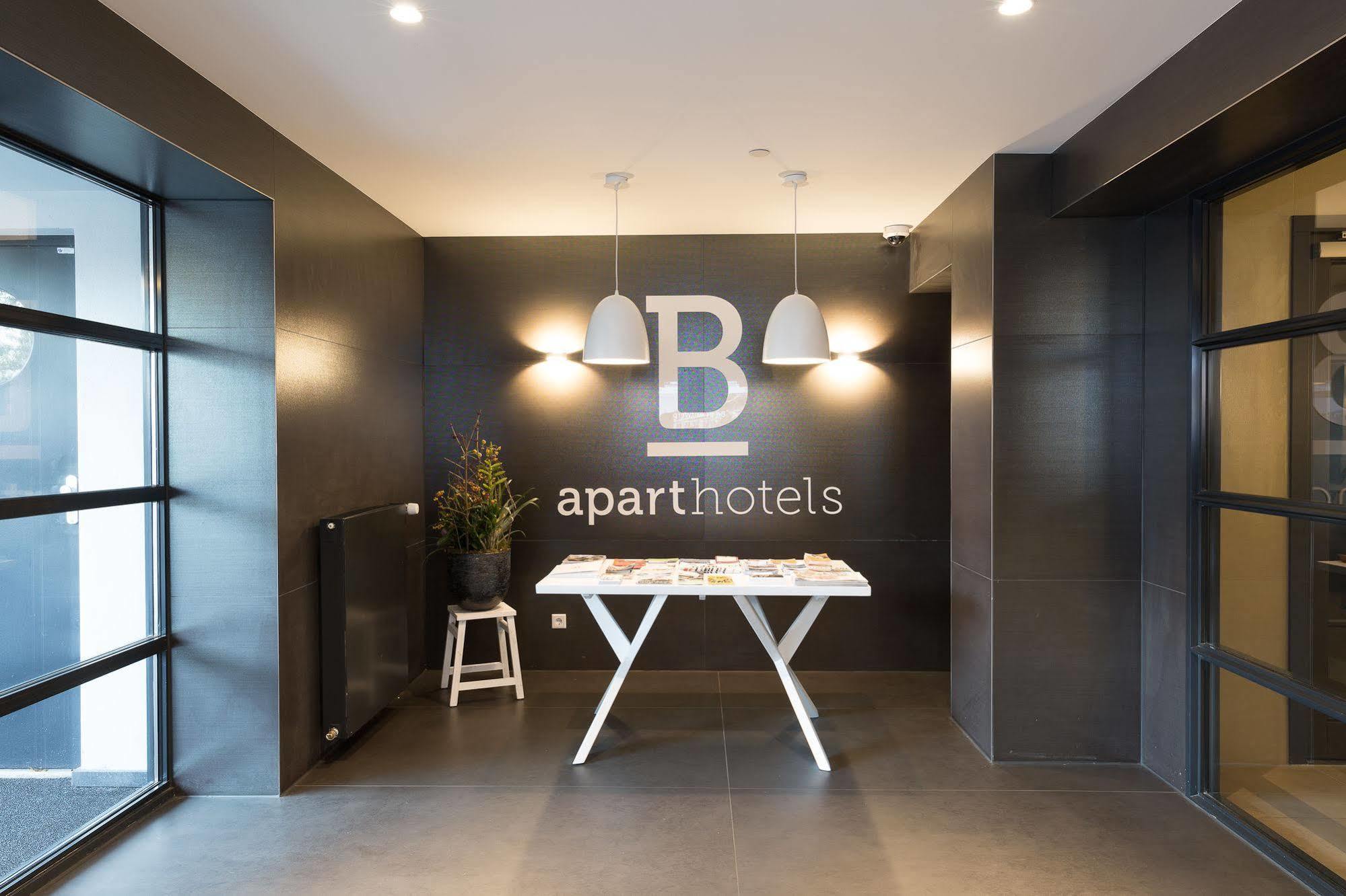 B-Aparthotel Kennedy Хага Екстериор снимка